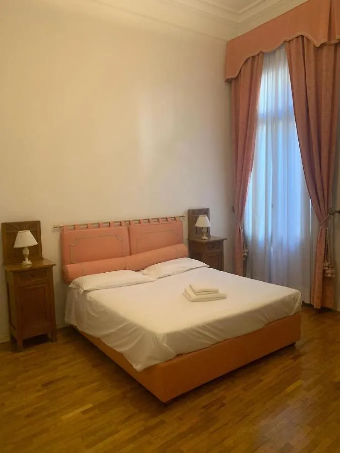 Venezia San Polo Corner Porzione Piano Nobile Apartment 0*, Venice Italy